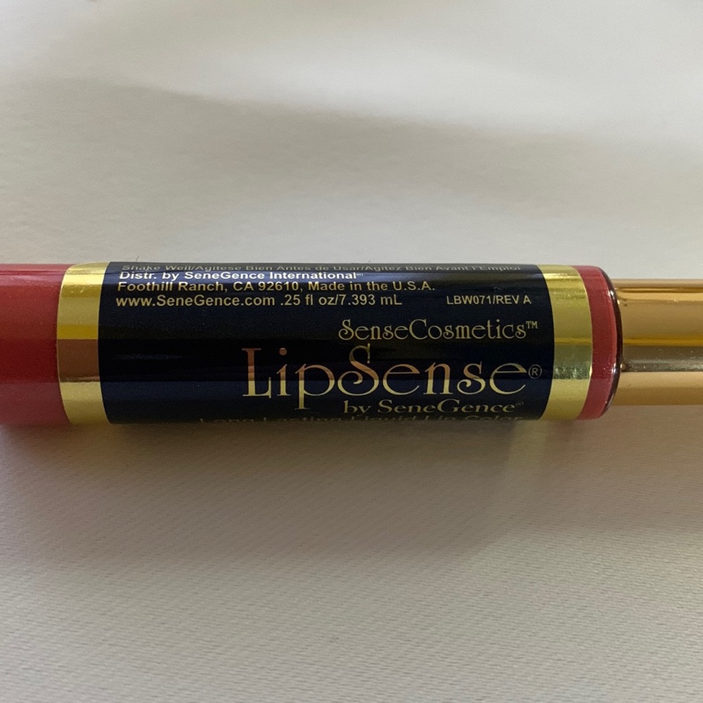 - Senegence Lip Sence “ heartbreaker”